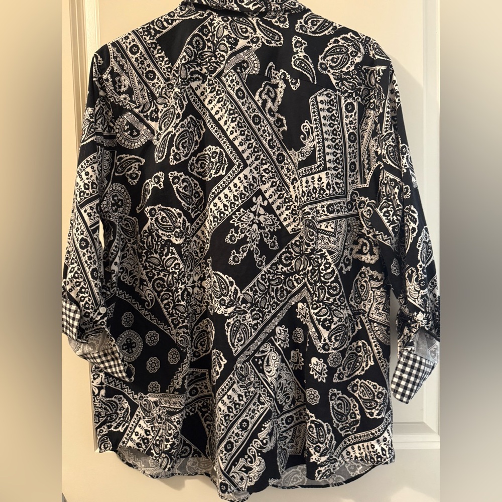 CHAPS Black and White Paisley Print Blouse - Picture 2 of 10